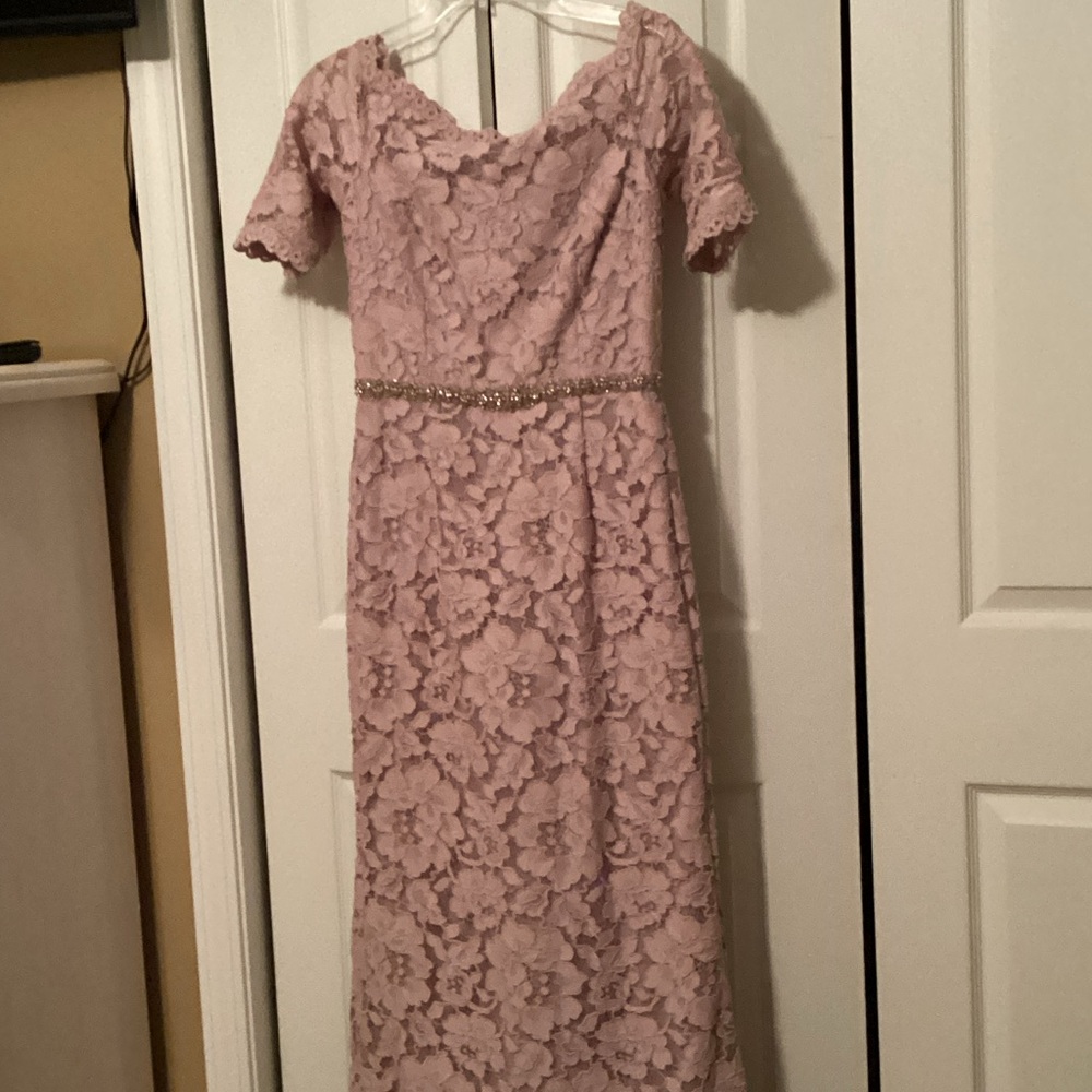 Teri Jon Lace Midi Dress in Light Pink